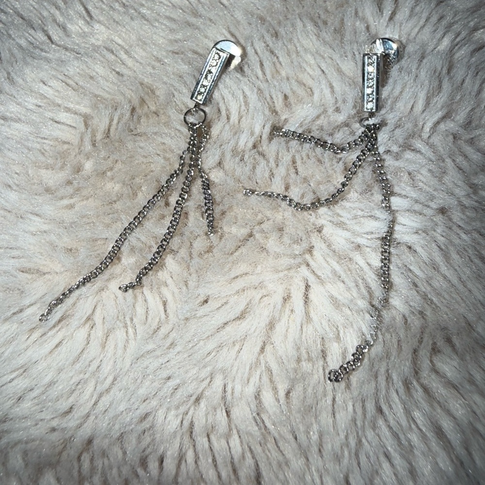 Michael Kors Silver Tone Pave Bar Linear Post Earrings‎ Pierced Ear Rhinestones
